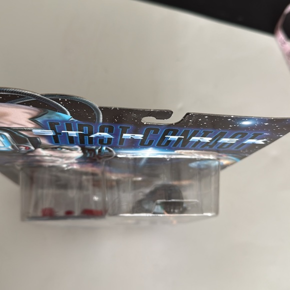 1996 Star Trek First Contact Commander Deanna Troi-Counselor-Enterprise Figure - Picture 10 of 11